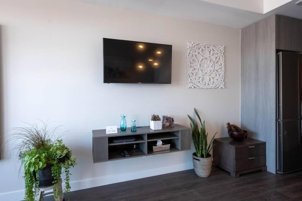 Clean 4Th Floor 1 Bedroom Apt In Old Town China Town Victoria Exteriör bild
