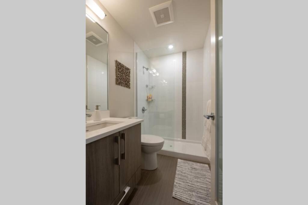 Clean 4Th Floor 1 Bedroom Apt In Old Town China Town Victoria Exteriör bild